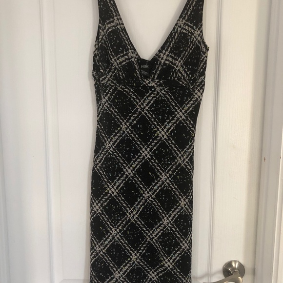 Body by Victoria Silk Low V-neck Small Dress - Picture 1 of 3